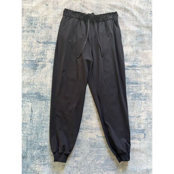 Lululemon Black Keep Moving High Rise Jogger Style W5CV4S Size 12 - Picture 1 of 6